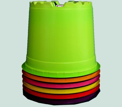 coloured round pots